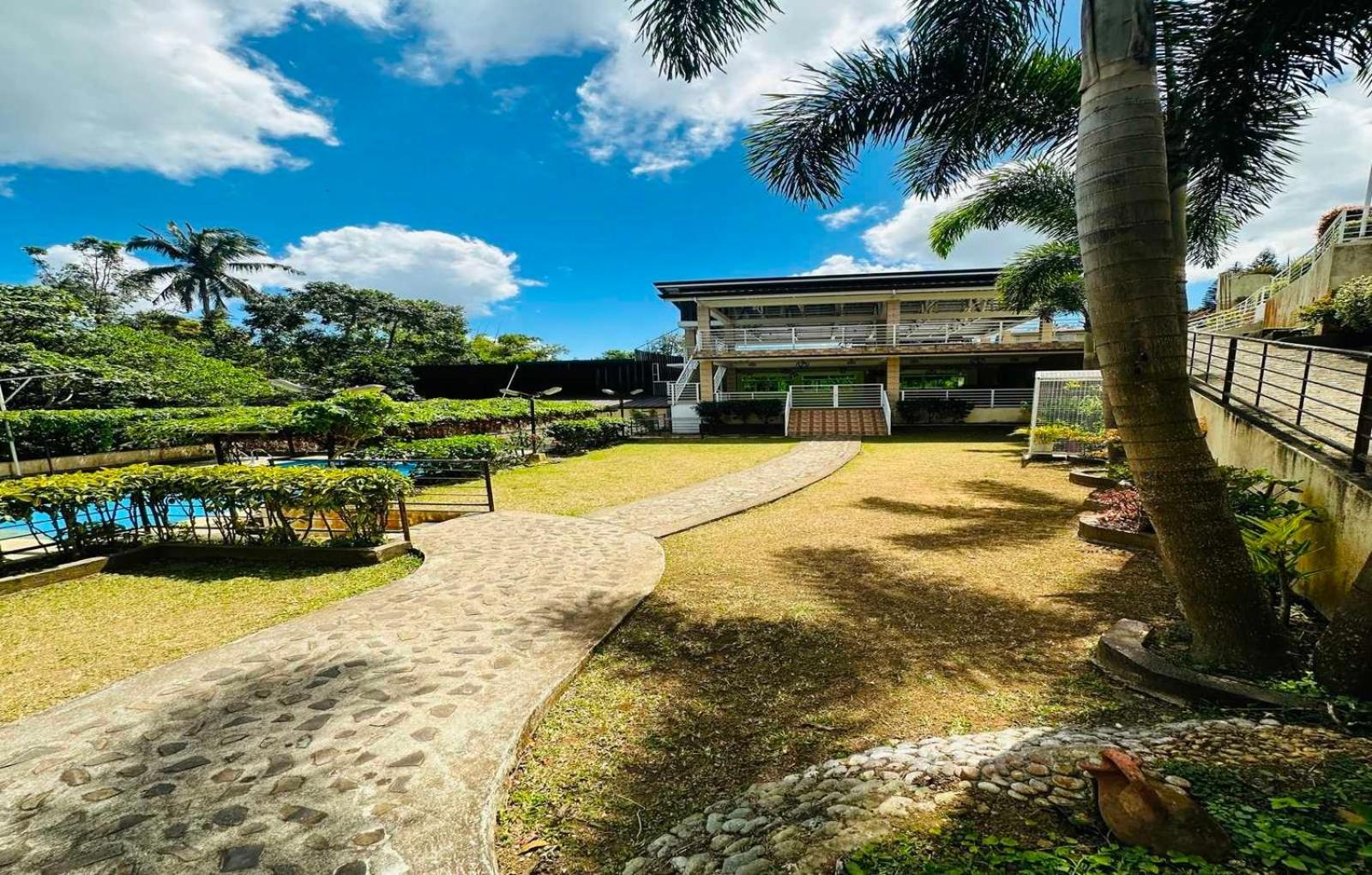 Oyo 1067 Villa Sofia At Silang Tagaytay City Exterior foto